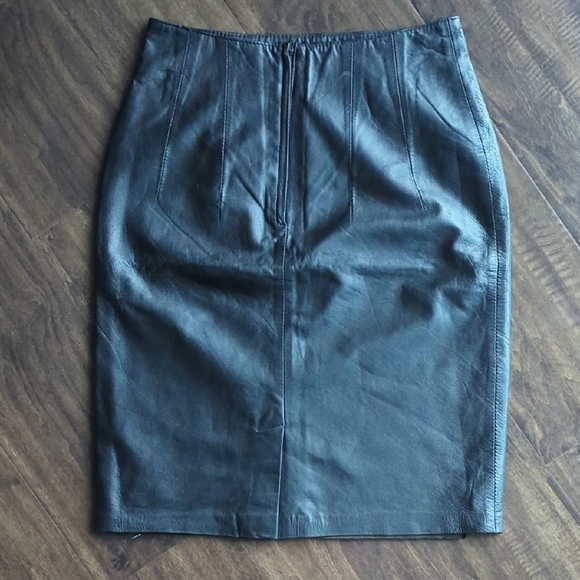 Black Leather Pencil Skirt - Picture 3 of 9